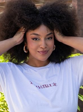 Big Chop pode transformar vidas. E a Joicy Eleiny fala sobre isso