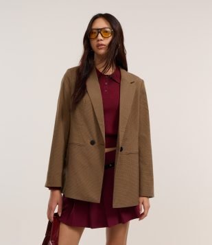 Blazer Alongado em Alfaiataria Xadrez com Botões Marrom