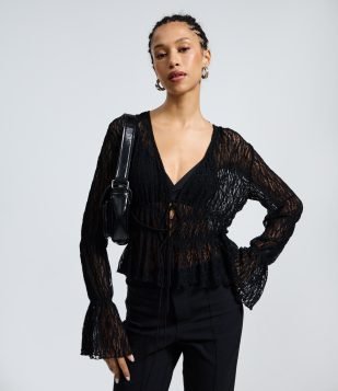 Blusa Renda Texturizada com Lacinhos e Manga Longa Preto