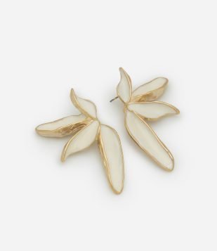 Brinco Médio em Resina com Formato de Meia Flor Esmaltada Dourado-Off White