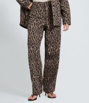 Calça Baggy em Sarja com Cintura Média e Estampa Animal Print Marrom