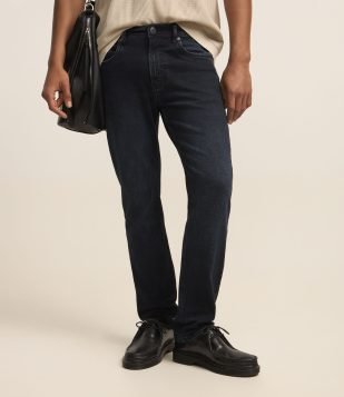 Calça Básica em Jeans com Bolsos Azul Escuro