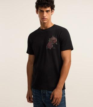 Camiseta Regular em Algodão com Estampa de Rosas e Bordados Preto