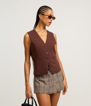 Colete Alongado Alfaiatado com Botões Frontais Marrom