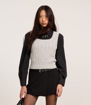 Colete em Tricô com Textura Cinza