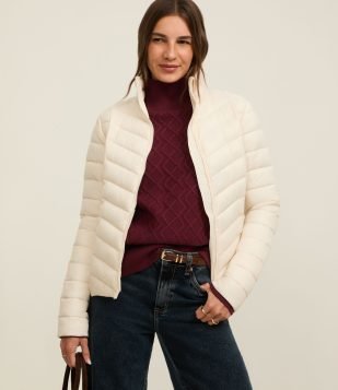 Jaqueta Puffer Ultra Leve em Poliamida com Saquinho de Guardar Bege