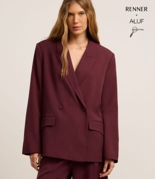 Blazer Oversized em Alfaiataria Transpassado com Bolsos Lapela Bordô
