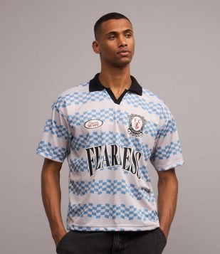 Camiseta Boxy Sportcore em Tecnologia Dry com Estampa Listrada Off White/ Azul