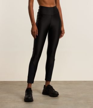 Calça Legging Esportiva em Microfibra com Recorte Texturizado Preto
