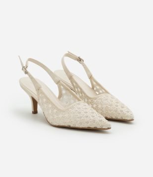Sapato Scarpin Slingback em Macramê Vazado Off White