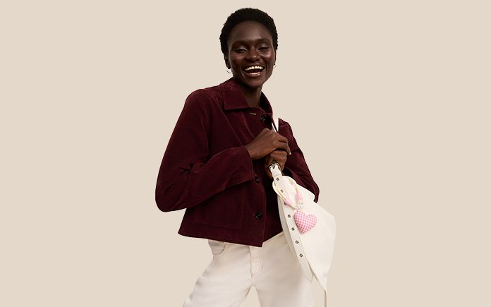 O que é charm? Conheça a tendência de pendurar acessórios em acessórios