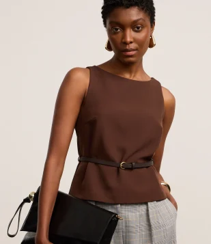 Blusa Alfaiatada com Cinto de Fivela Redonda Marrom