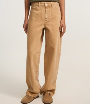 Calça Baggy em Sarja com Bolsos Bege