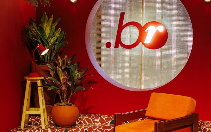 Saiba tudo o que rolou no evento de lançamento da coleção Primavera Verão.BR