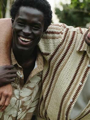 A Primavera Verão.BR masculina tem elementos artesanais e brasileiros