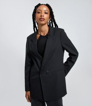 Blazer Longo Listrado com Riscas de Giz Cinza