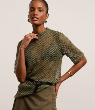 Blusa Over Texturizada em Tricô com Transparência Verde