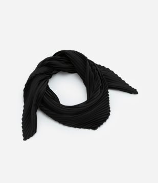 Lenço Acetinado Plissado Preto