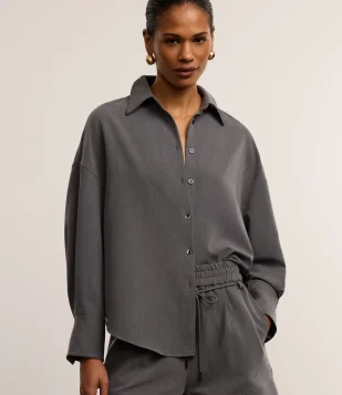 Camisa Oversized Alfaiatada com Punho Largo Cinza