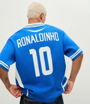 Camiseta Boxy em Tricô com Recortes e Estampa R10 Azul
