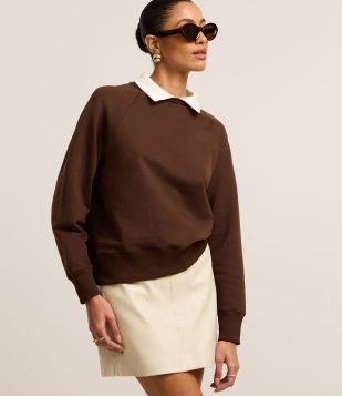 Casaco em Moletom com Gola Camisa e Cava Raglan Marrom