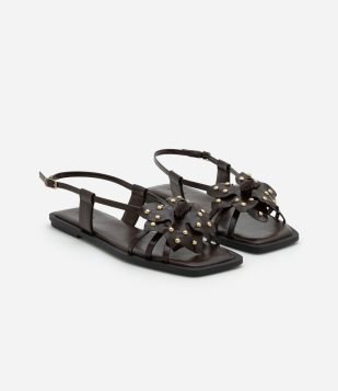 Sandália Rasteira com Flor e Strass Marrom