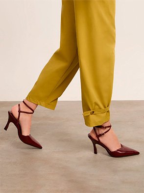  Estes calçados coloridos vão transformar seus looks de verão