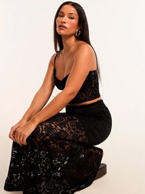 Looks com saia de renda e dicas de como usar