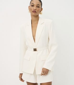 Blazer em Crepe com Lapelas e Cinto Afivelado Off White