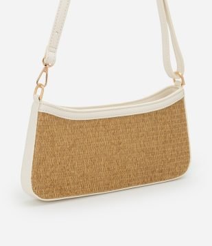 Bolsa Baguete Pequena com Efeito Palha e Alça Contrastante Boho Romântico Bege