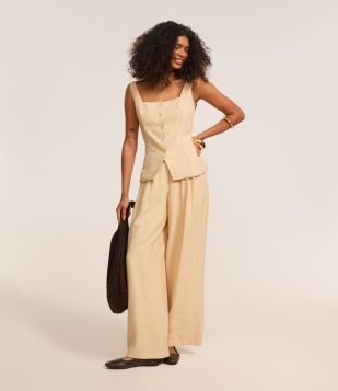 Calça Pantalona em Alfaiataria com Cintura Alta Bege