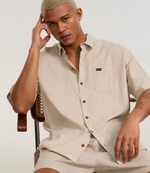 Camisa Relaxed em Cânhamo com Bolso Bege