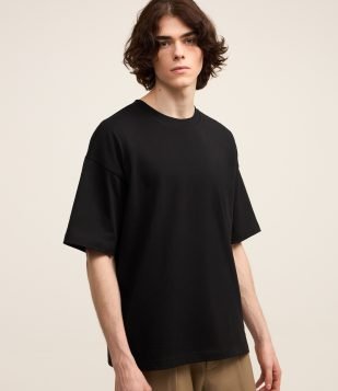 Camiseta Básica Oversized em Algodão Preto
