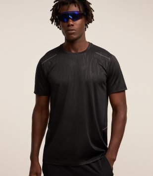 Camiseta Esportiva Tecnologia Dry com Estampa Heat Print Preto