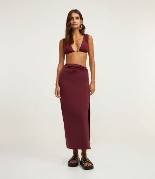 Saída de Praia Saia Midi em Microfibra com Aviamento Vazado Bordô