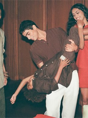 Final de ano.BR: Renner celebra a união com histórias que inspiram