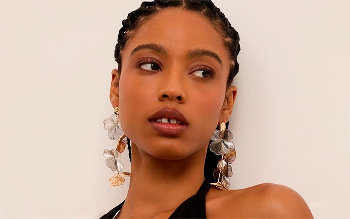 Prata com dourado: como combinar metais em roupas e acessórios