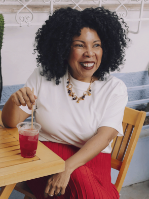 As escolhas de Cláudia Lima para o verão 2026: inspire-se nos looks