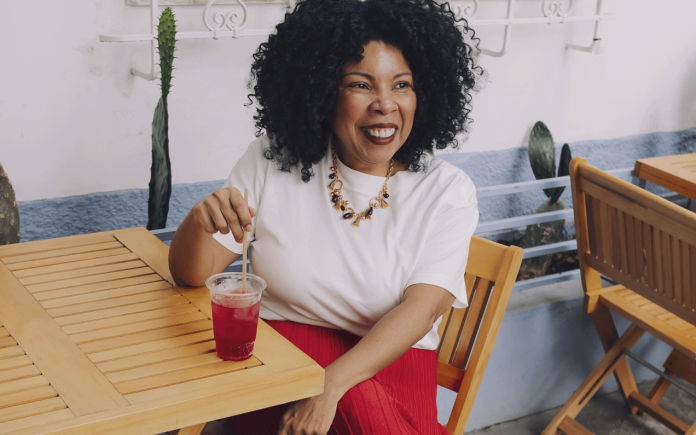 As escolhas de Cláudia Lima para o verão 2026: inspire-se nos looks