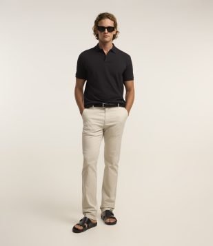 Calça Slim em Sarja com Bolsos Faca Cinza