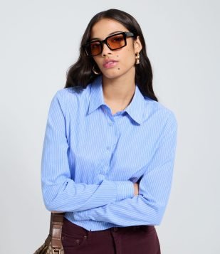 Camisa Cropped Manga Longa com Estampa Listrada Azul