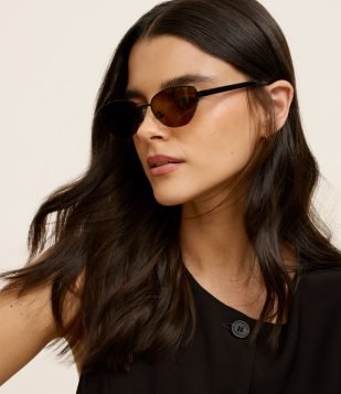 Óculos de Sol Gateado em Metal Liso com Haste fina Preto