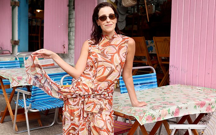 Moda de férias: Pam Barja conta como montar uma mala de verão versátil e cheia de estilo