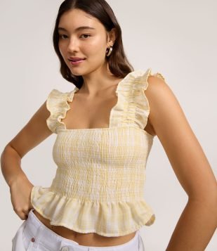 Blusinha Sem Manga com Babados na Alça Amarelo