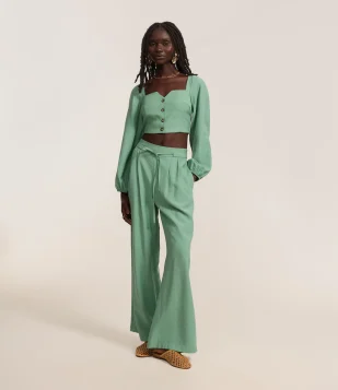 Calça Wide Leg Alfaiatada com Cintinho Embutido Verde