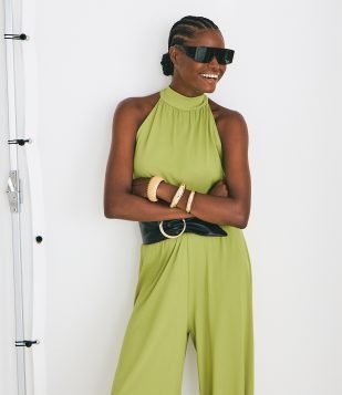 Blusa Halter em Ribana com Gola Amarrada Verde