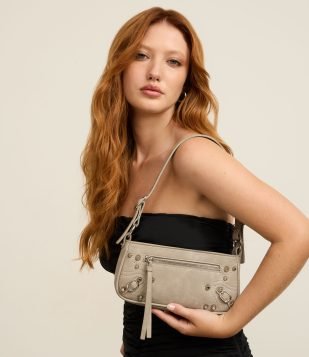 Bolsa Baguete com Detalhes em Metal e Alça Regulável Cinza