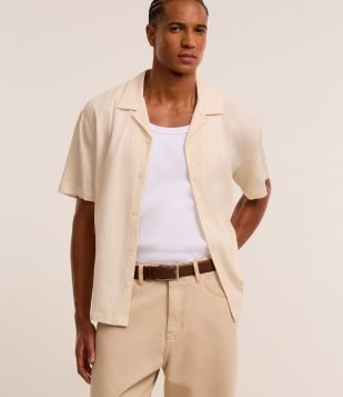 Cinto em Couro com Ajuste por Fivela Marrom