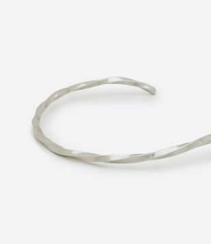 Gargantilha Rígida com Acabamento Torcido Prata