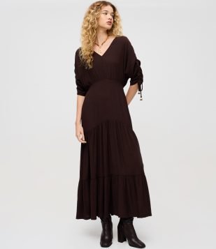 Vestido Manga Curta em Viscolinho com Amarração e Textura Crinckle Marrom